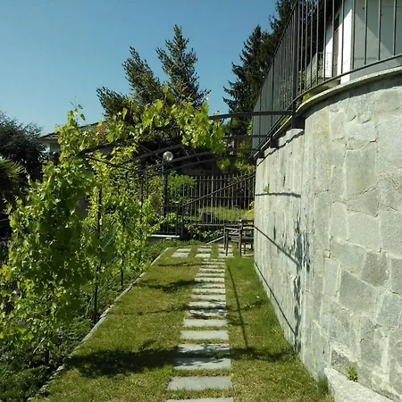 Private Garden On The Lake Lejlighed Como